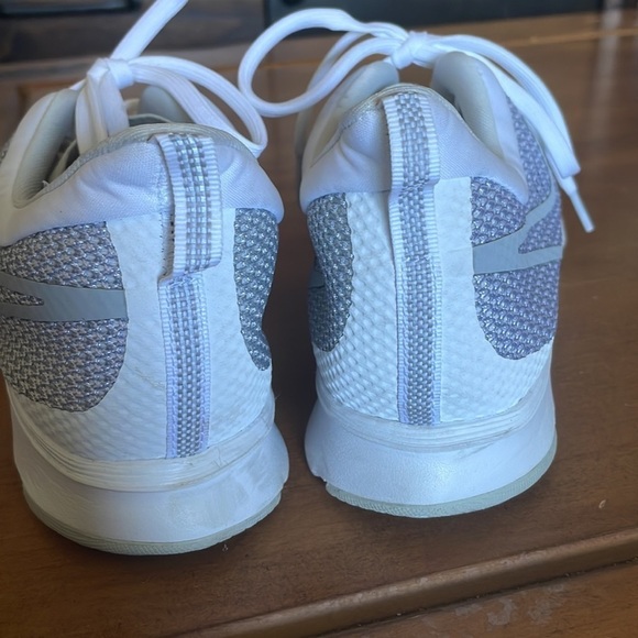Nike Zoom Strike Sneakers Size 9.5 - Picture 9 of 13